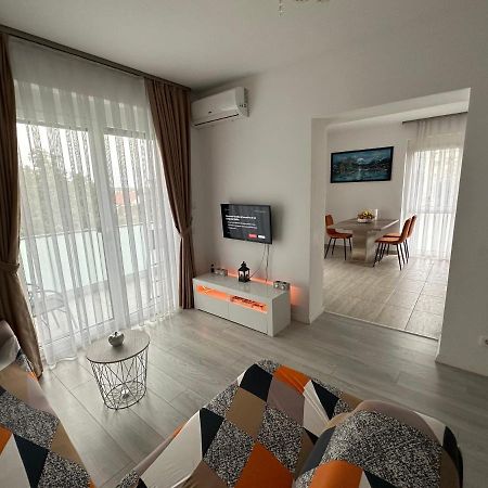 Home & Happy Oradea Extérieur photo