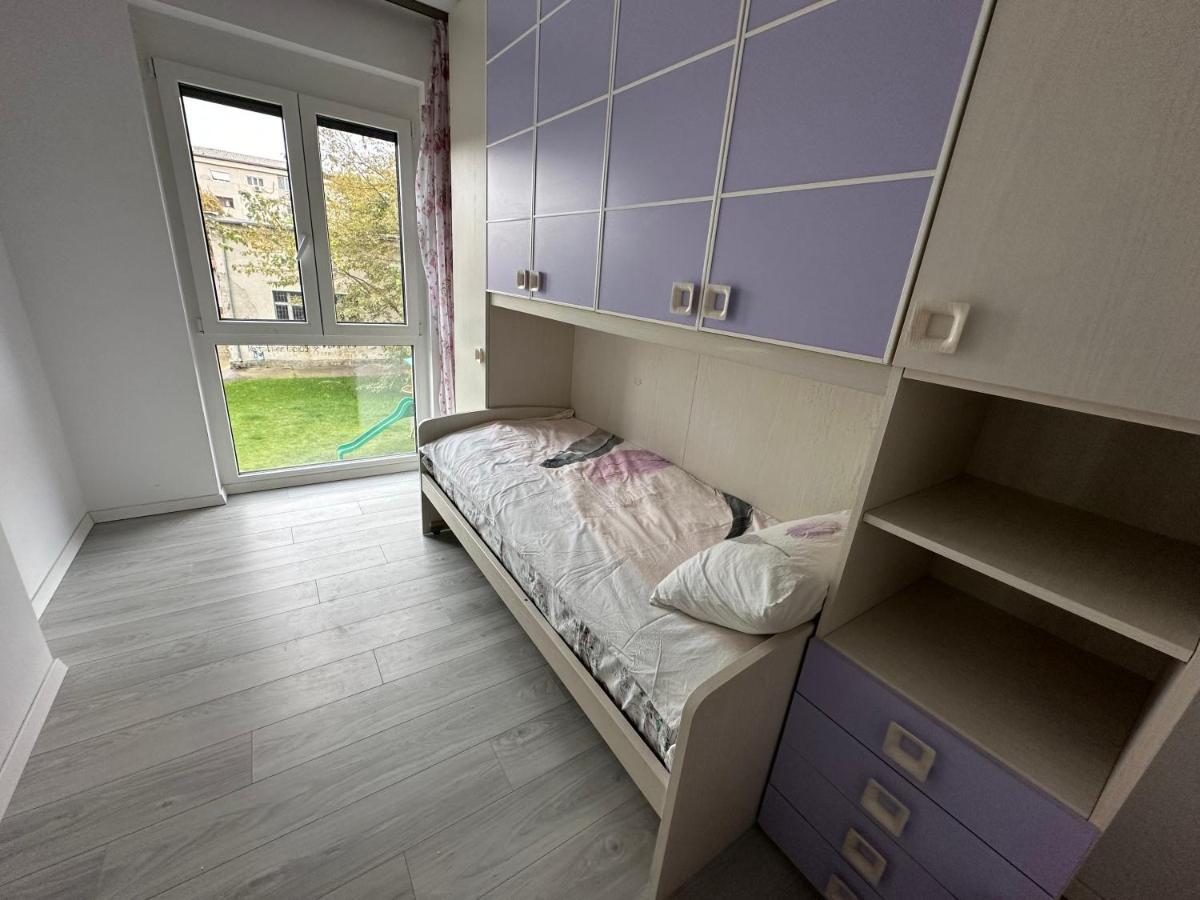 Home & Happy Oradea Extérieur photo