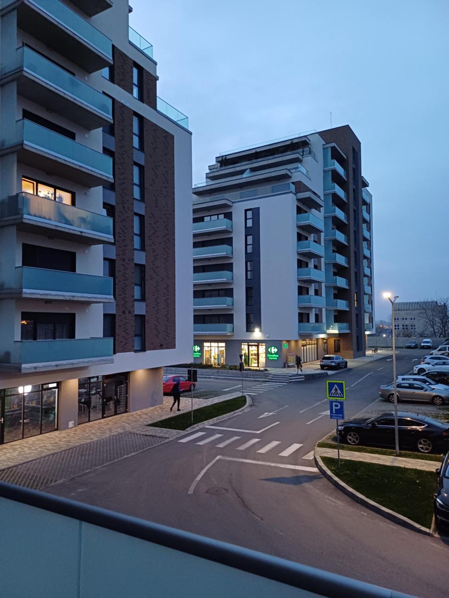 Home & Happy Oradea Extérieur photo